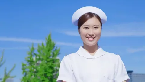 央视曝光直播卖文物猫腻